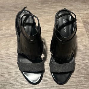 Calvin Klein size 8 black and grey